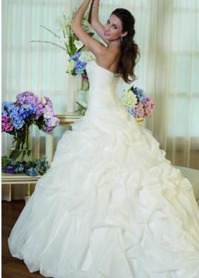 Abito da sposa principesco dell'Atelier La Casa della Sposa
