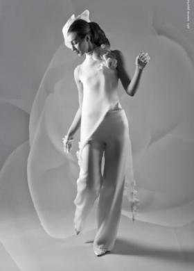 Vestito per la sposa con pantaloni