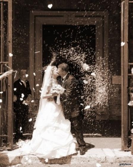 Il lancio del riso al matrimonio