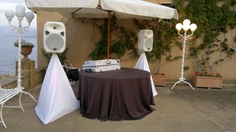 Casse bianche - Dj musica per matrimonio