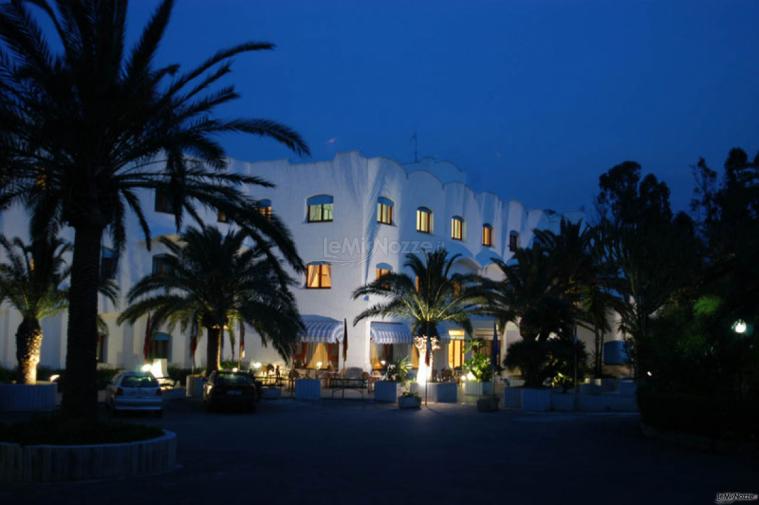 L'Hotel Azzolini di sera