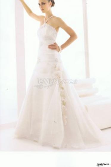 Originale abito da sposa dell'Atelier Lindera Spose