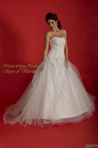 Abito da sposa con gonna in tulle