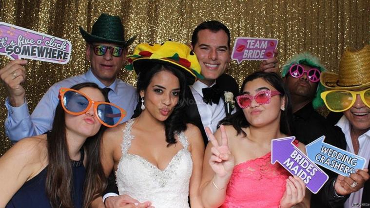 Selfie Boost - Noleggio Photobooth per foto divertenti