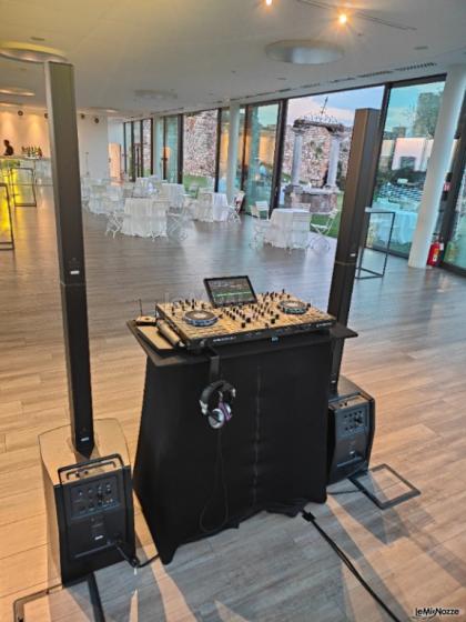 Consolle DJ Daniel Inquadratura da dietro