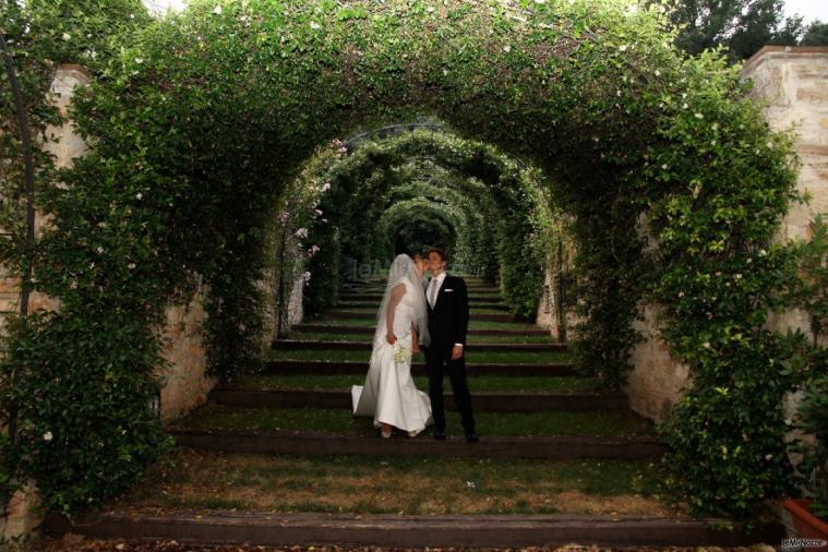 Gli sposi alla location di matrimonio