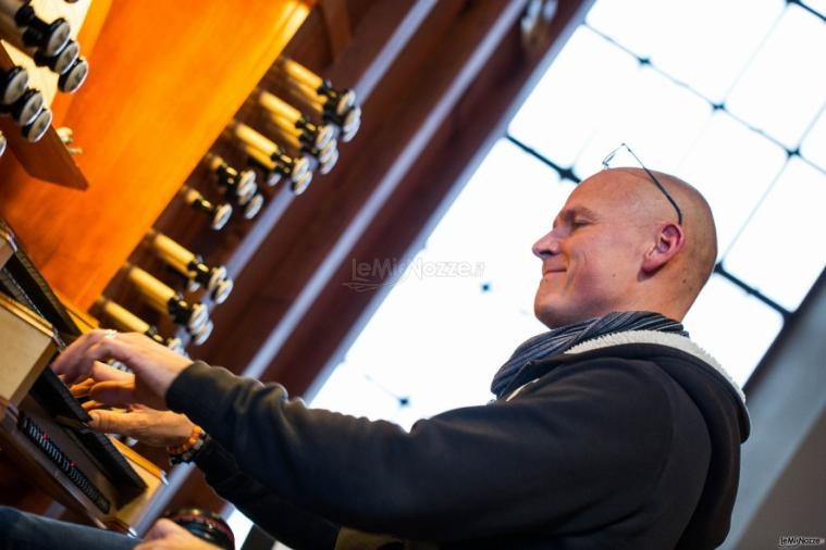 Organista e Pianista Alfredo - Musica per il matrimonio a Parma