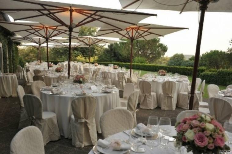 Ricevimento di matrimonio all'aperto