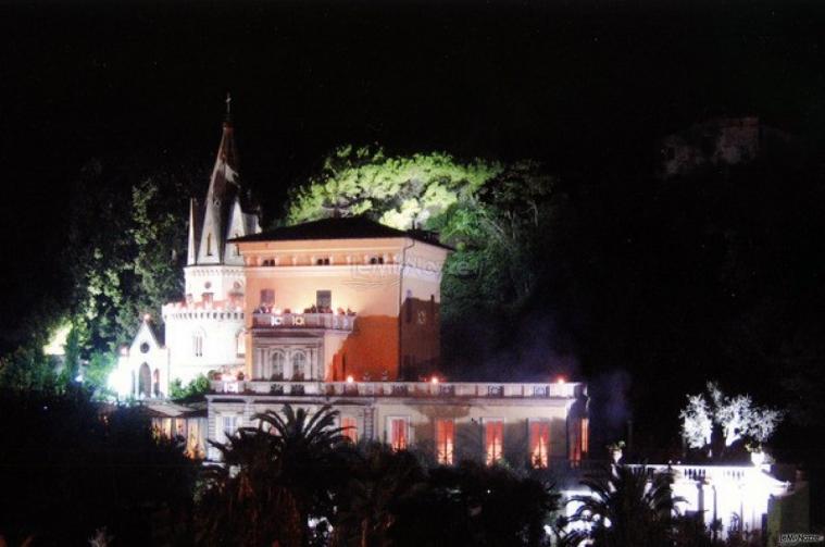 Villa per il matrimonio illuminata di sera - Villa Cellini