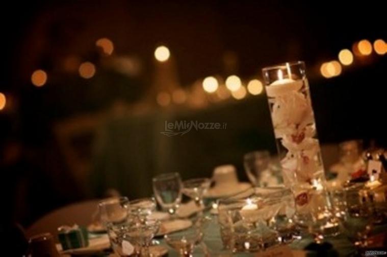 Allestimento con orchidee per il ricevimento di matrimonio