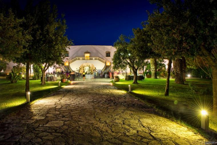 Borgo Ducale Brindisi - Il viale d i ingresso illuminato