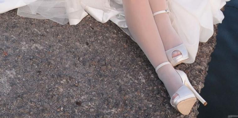 Scarpe da sposa classiche su misura di Luciana Cavalli, ad Aci Castello (Catania)