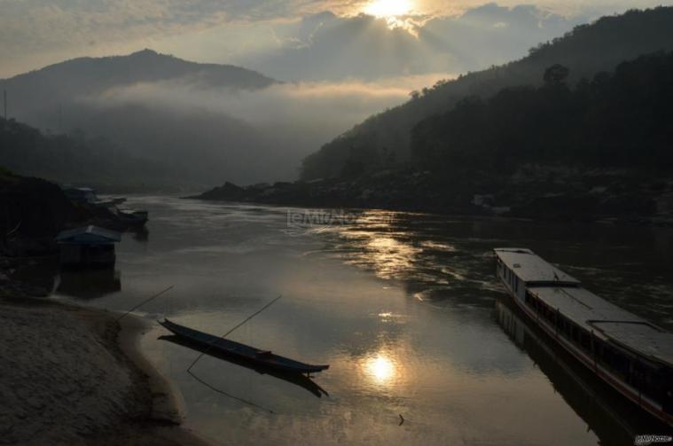 Alba sul Mekong - Laos - Album You and Destination
