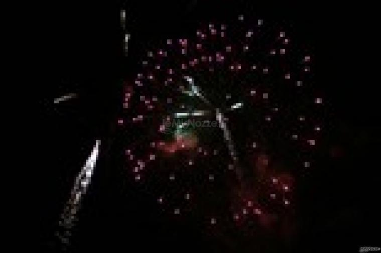 Fuochi d'artificio per l'intrattenimento del matrimonio