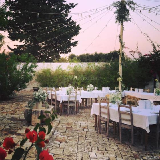 Masseria Eccellenza - I tavoli all'aperto