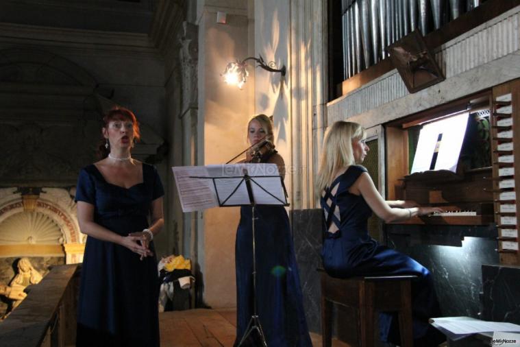 Violino, pianoforte e voce per la musica del matrimonio