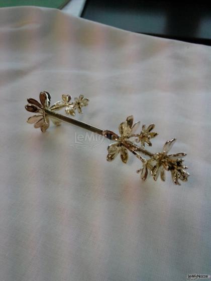 Asperula Argentata per bomboniere, ideale per Matrimoni, cresime e comunioni. - T.g.t. snc

Viene fornita con sigillo di garanzia, senza cofanetto in modo che la bomboniera possa venire personalizzata.