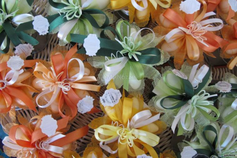 Sacchettini colorati per i confetti