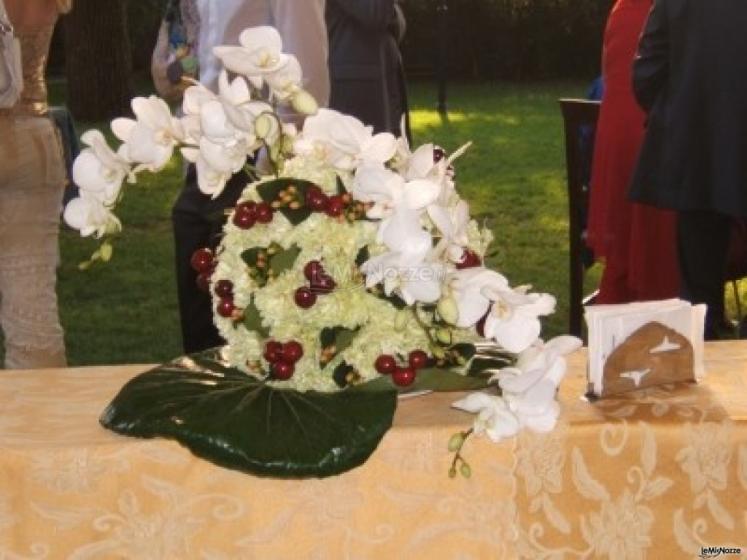 Fiori e addobbi per il banchetto di matrimonio