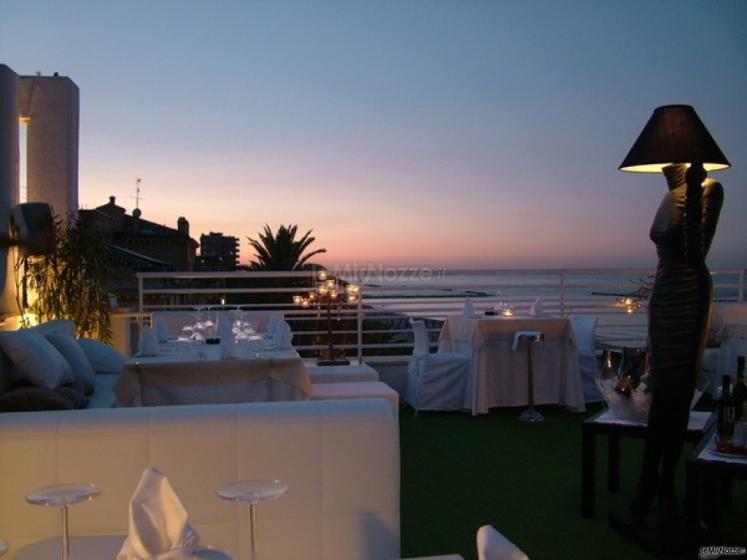 Terrazza sul mare per il matrimonio