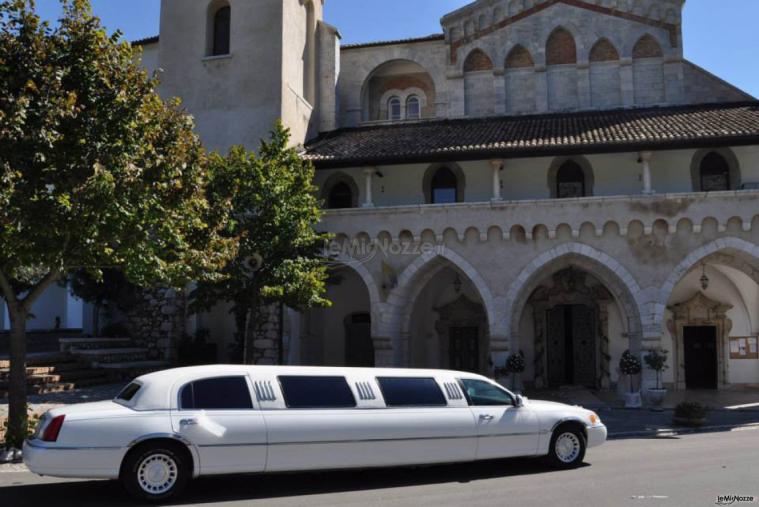 Limousine per gli sposi