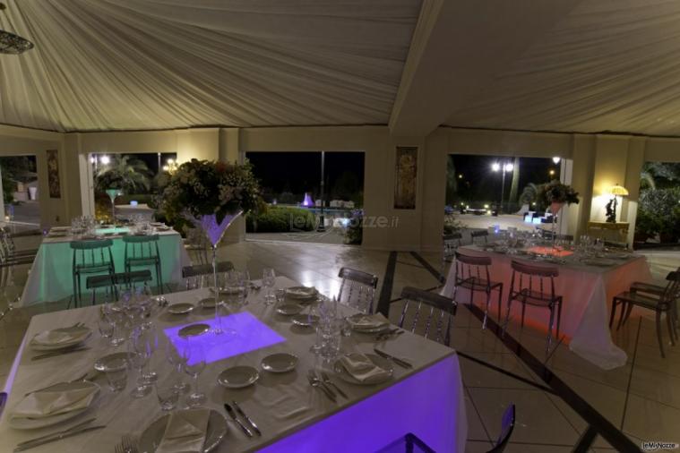 Tavoli luminosi per il matrimonio
