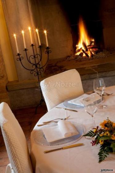 Sala con camino per il matrimonio invernale