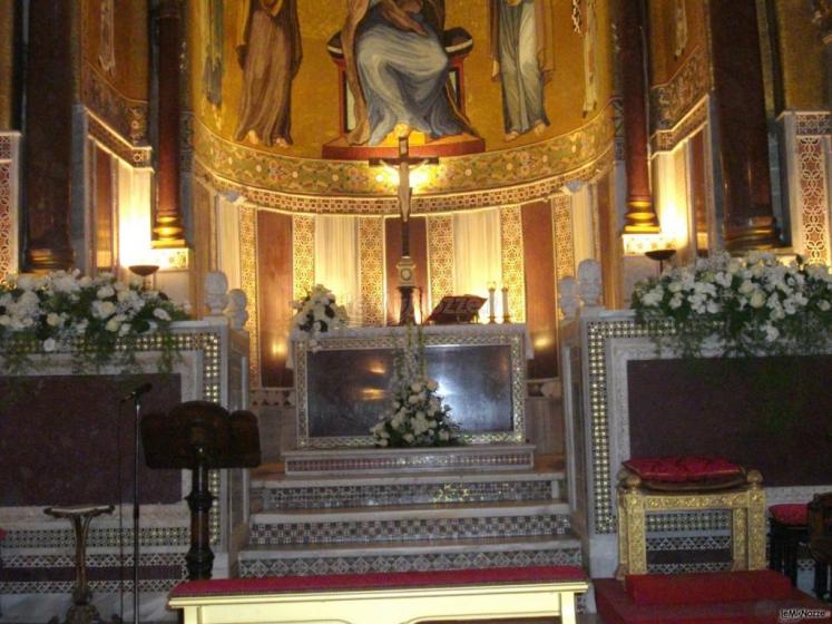 Addobbo floreale chiesa