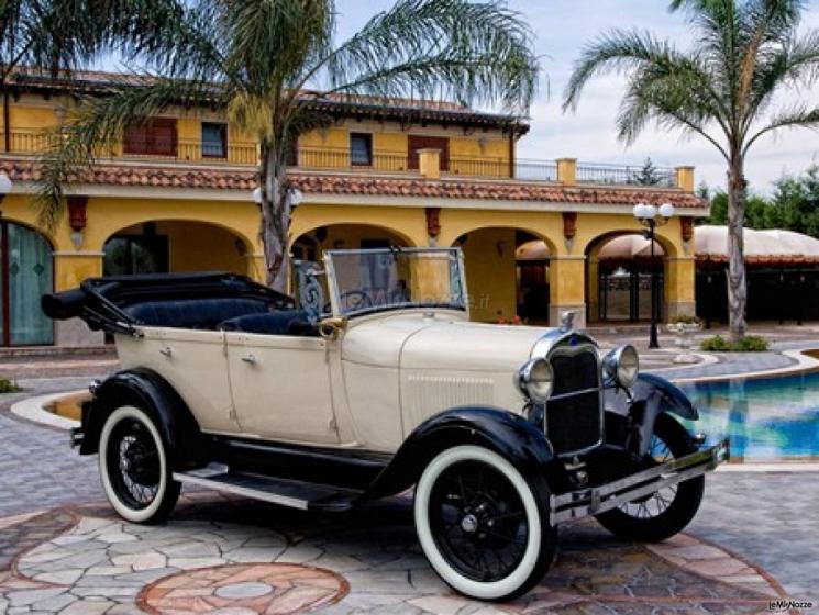 Ford A Cabrio 1928 per il matrimonio
