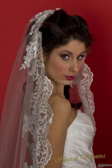 Vestito da sposa con scollo a cuore