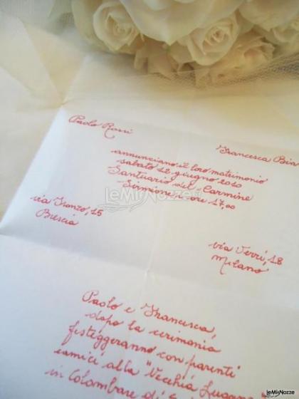 Scrittura a mano per le partecipazioni di nozze