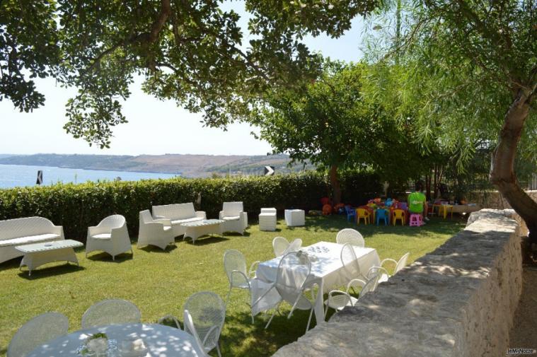 Cala dei Balcani - Gli aperitivi in giardino
