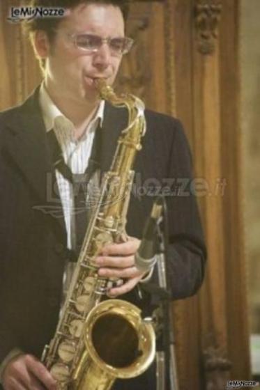 Sax per la musica al ricevimento di matrimonio