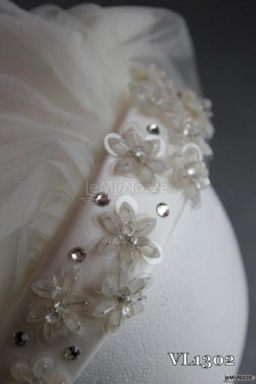 Velo tulle con cerchietto ricamato in fiori madreperla - Accessori Pamù