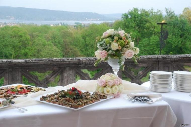 Allestimento buffet sulla terrazza del Castello