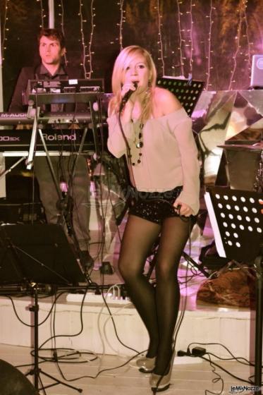 La cantante per il matrimonio dei Just X Band