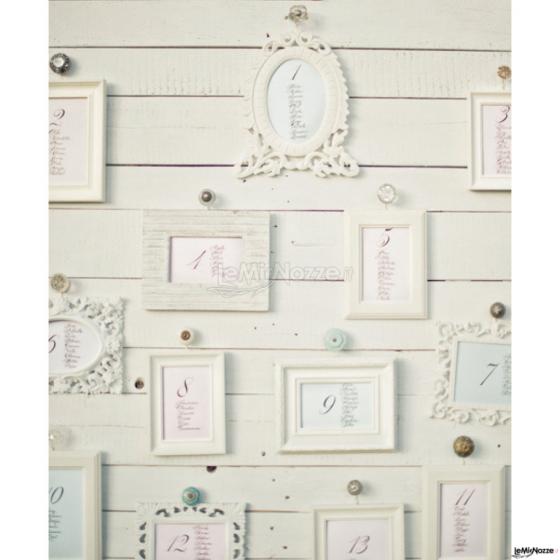Photo Table Home Made - Table de mariage - Shabby shic con cornici bianche