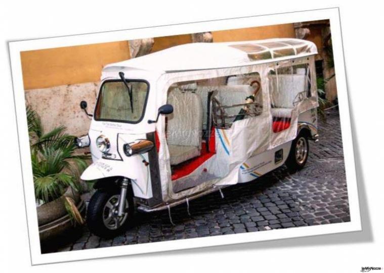 Tuk Tuk bianco