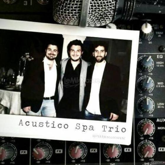 Trio Acustico Spa - Foto ricordo del Trio musicale