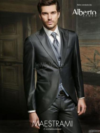 Abito elegante uomo