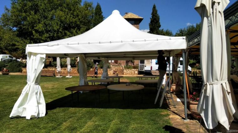 Onename Allestimenti per Eventi - Noleggio gazebo matrimonio