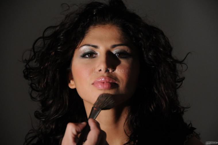 Trucco luminoso per la sposa