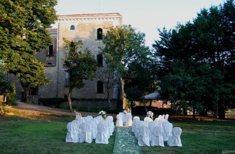 La cerimonia civile nel giardino della Tenuta il Pilaccio