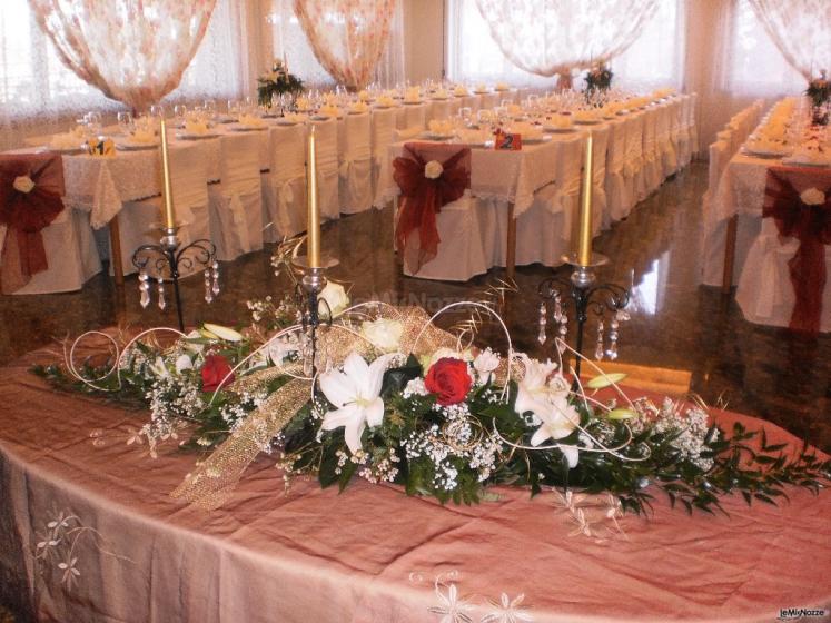 Fiori per il tavolo del buffet