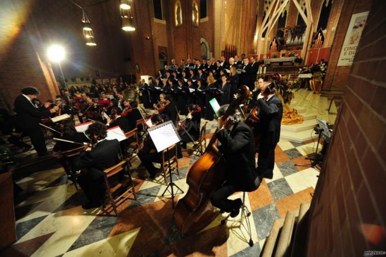 Con coro e orchestra