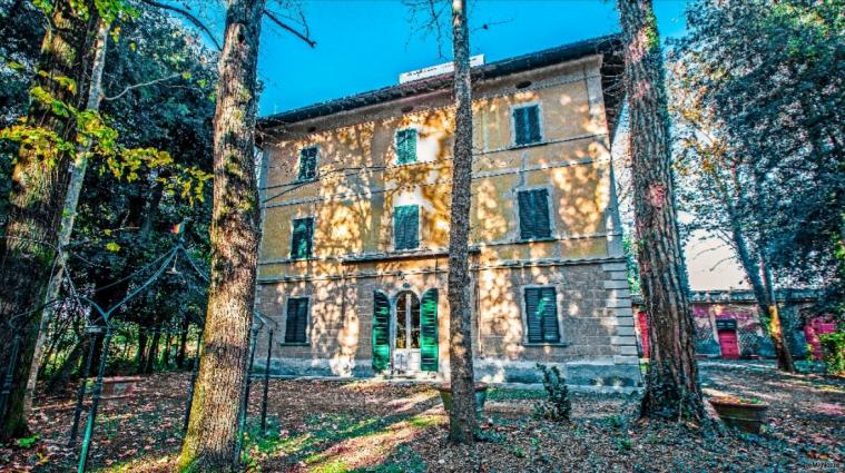 L'esterno di Villa Elvira