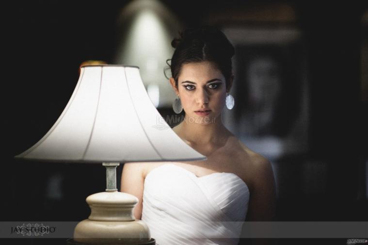 Abito da sposa con scollo a cuore