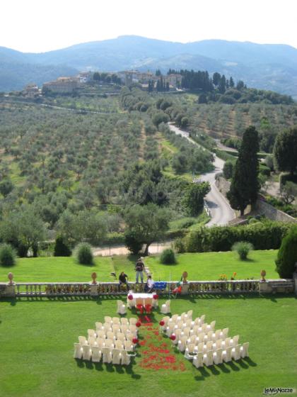 Cerimonia di matrimonio in giardino