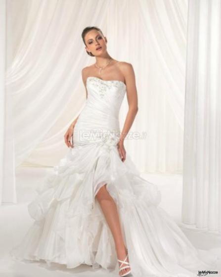 Abito da sposa moderno, dalla linea sbarazzina