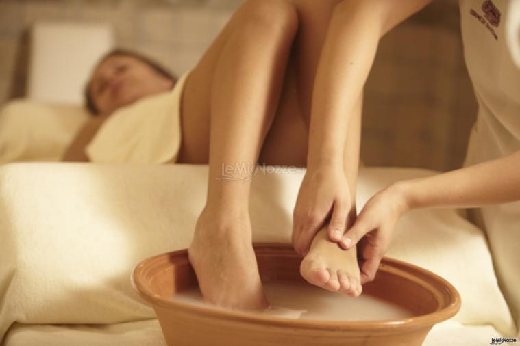 Trattamento piedi per la sposa